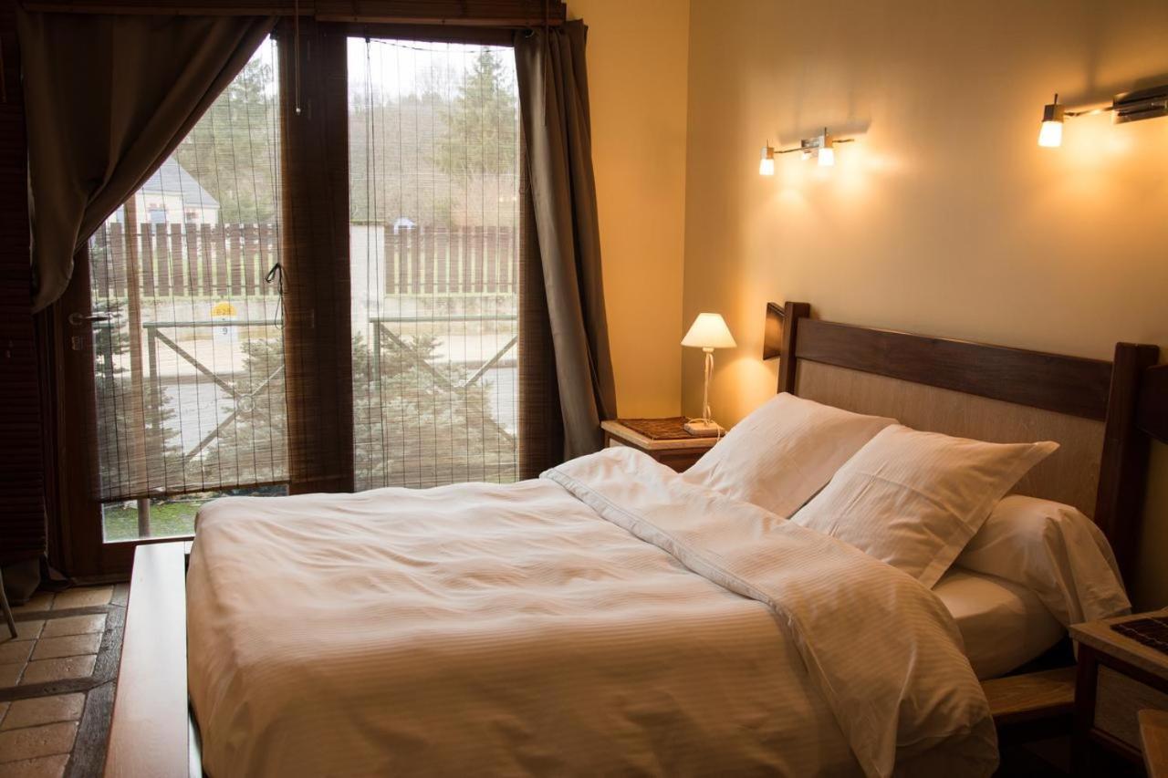 L'Antilope Hotell Nancay Eksteriør bilde