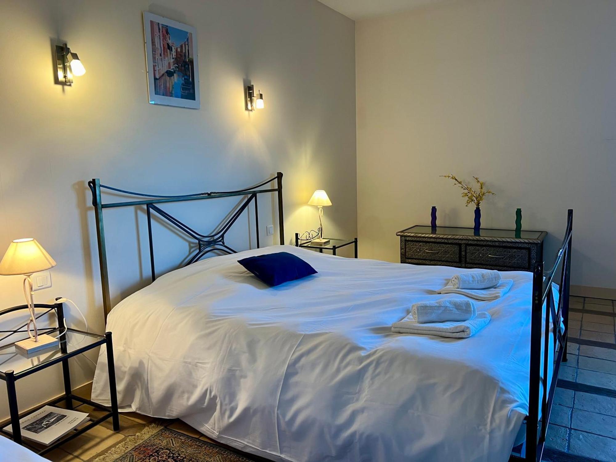 L'Antilope Hotell Nancay Eksteriør bilde